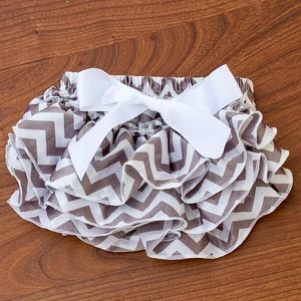 Grey Chevron Ruffled Bow Bloomers
